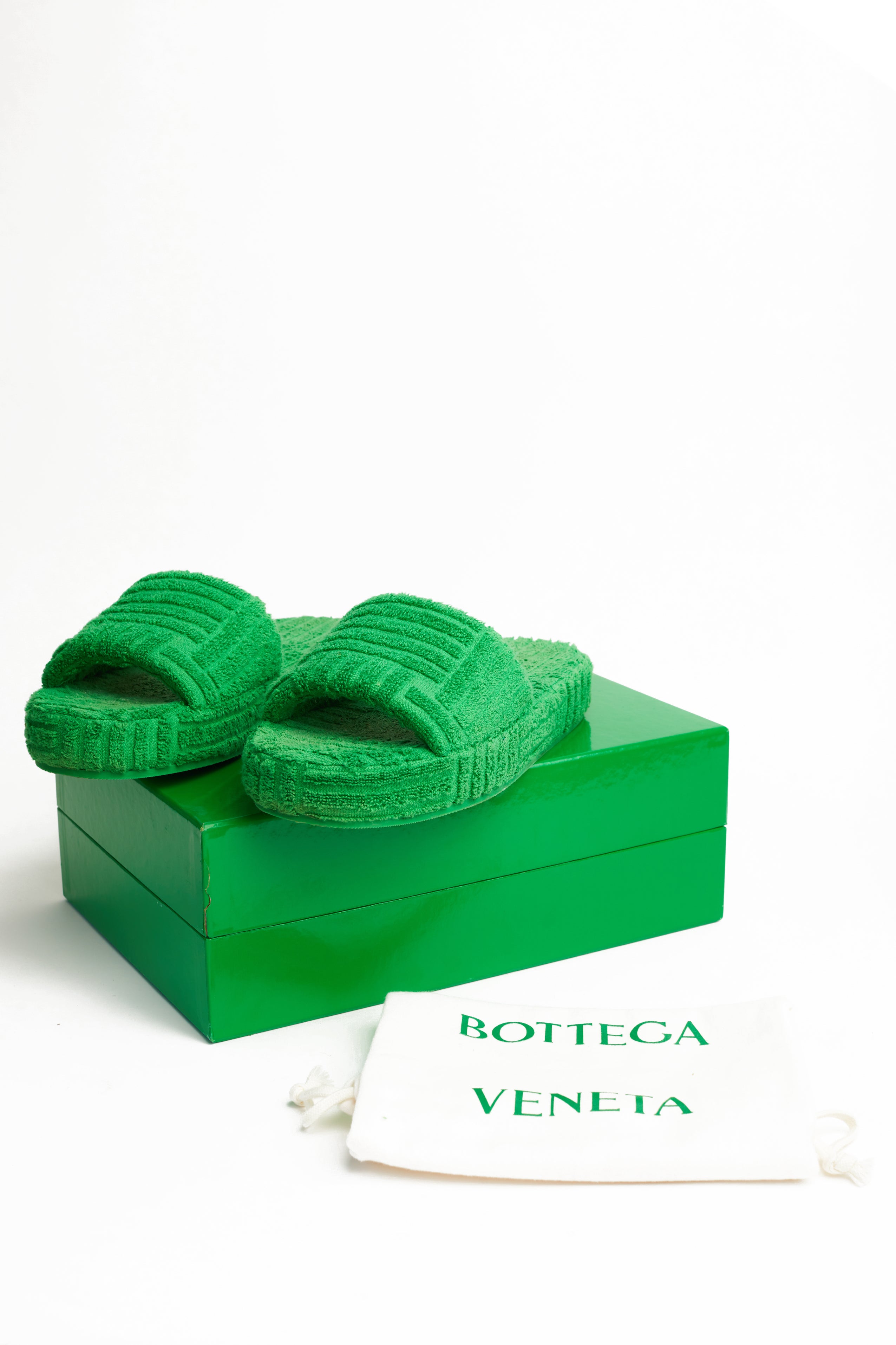 Bottega Veneta <br> Green terry cloth slides
