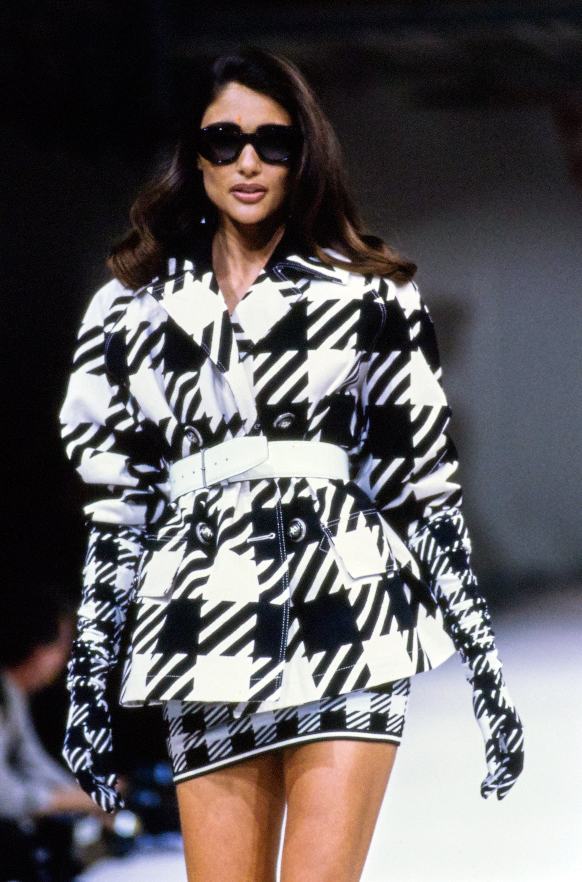 Alaïa <br> S/S 1991 'Tati' runway collection houndstooth print dress