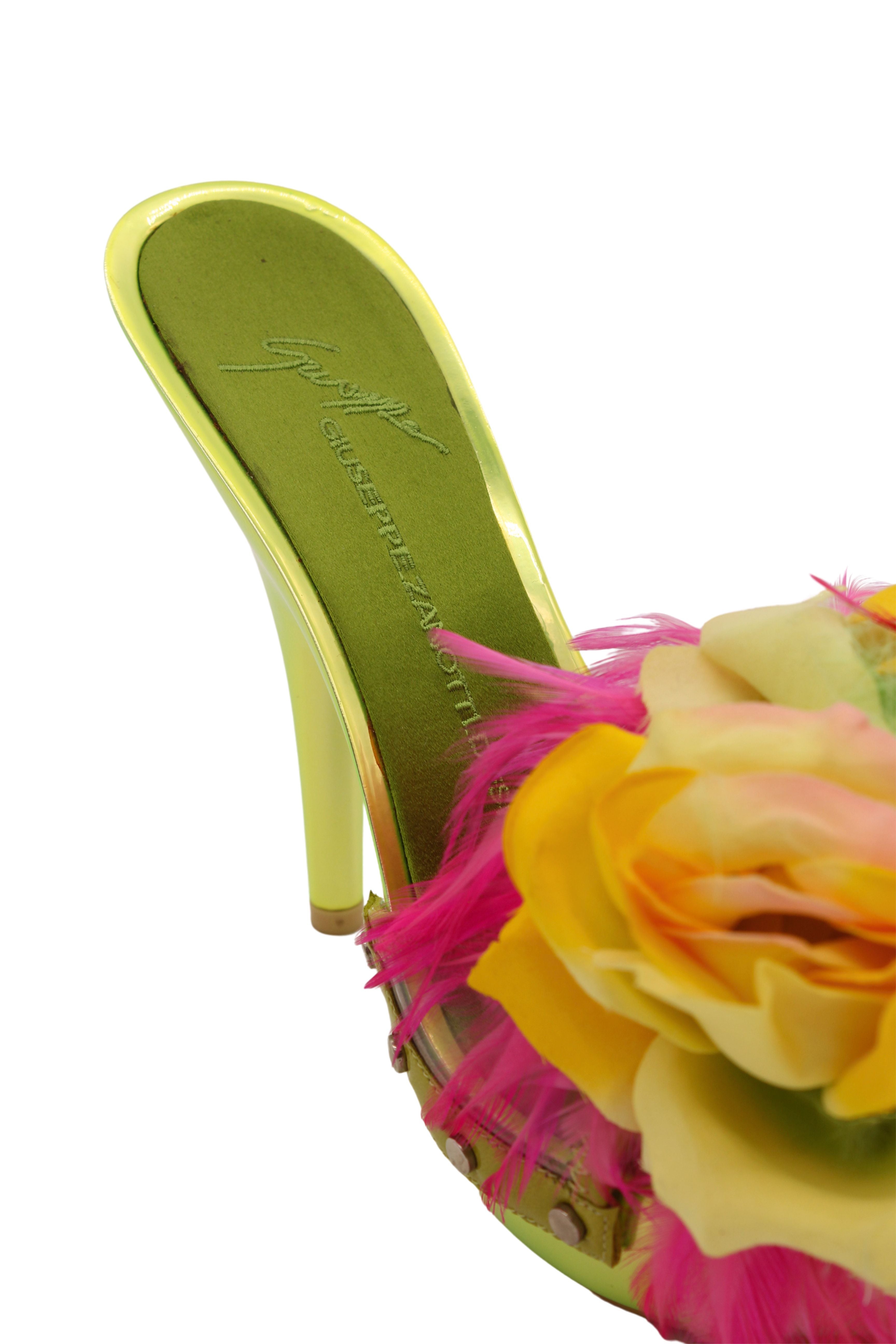 Giuseppe Zanotti <br> 00's feathered flower metallic heels