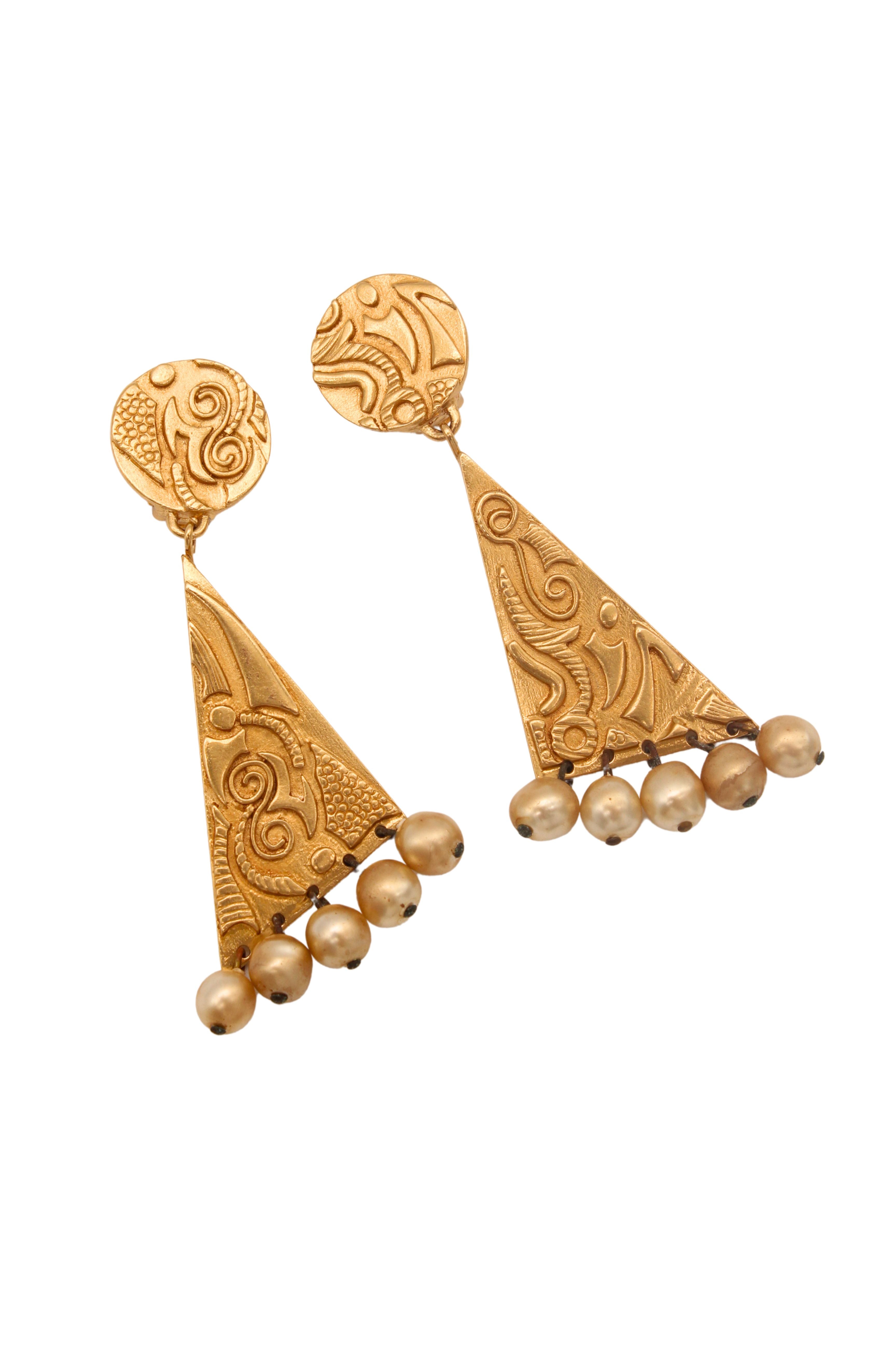 Loris Azzaro <br> 80's shoulder duster gold & pearl earrings