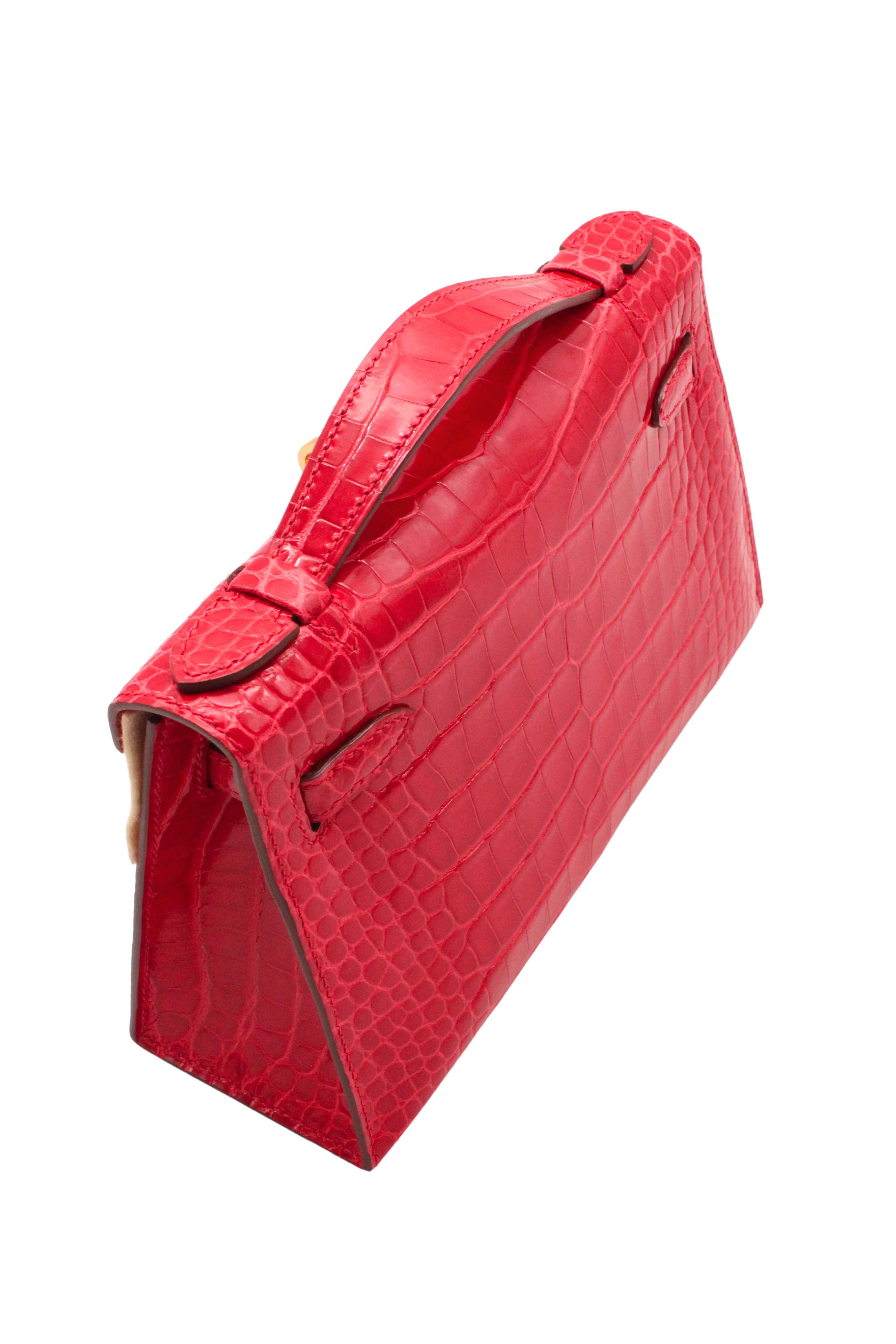 Hermès Paris <br> 2017 Kelly Pochette in Braise Alligator with gold hardware & full set