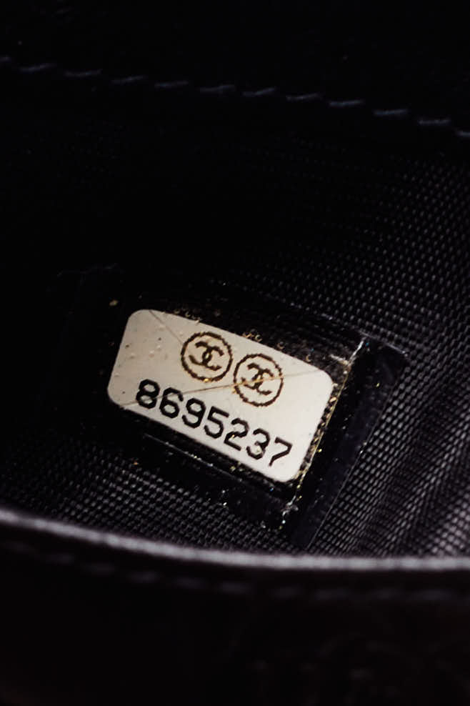 Chanel <br> c2004 CC logo icons lambskin leather cardholder