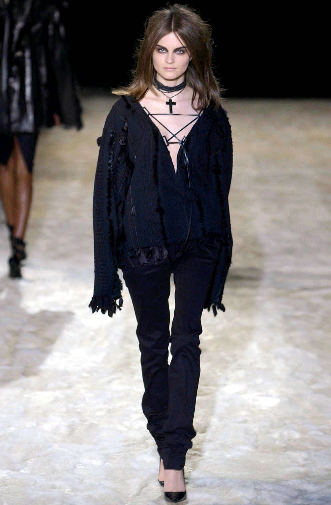 Gucci <br> Tom Ford F/W 2002 plunging lace-up knit top