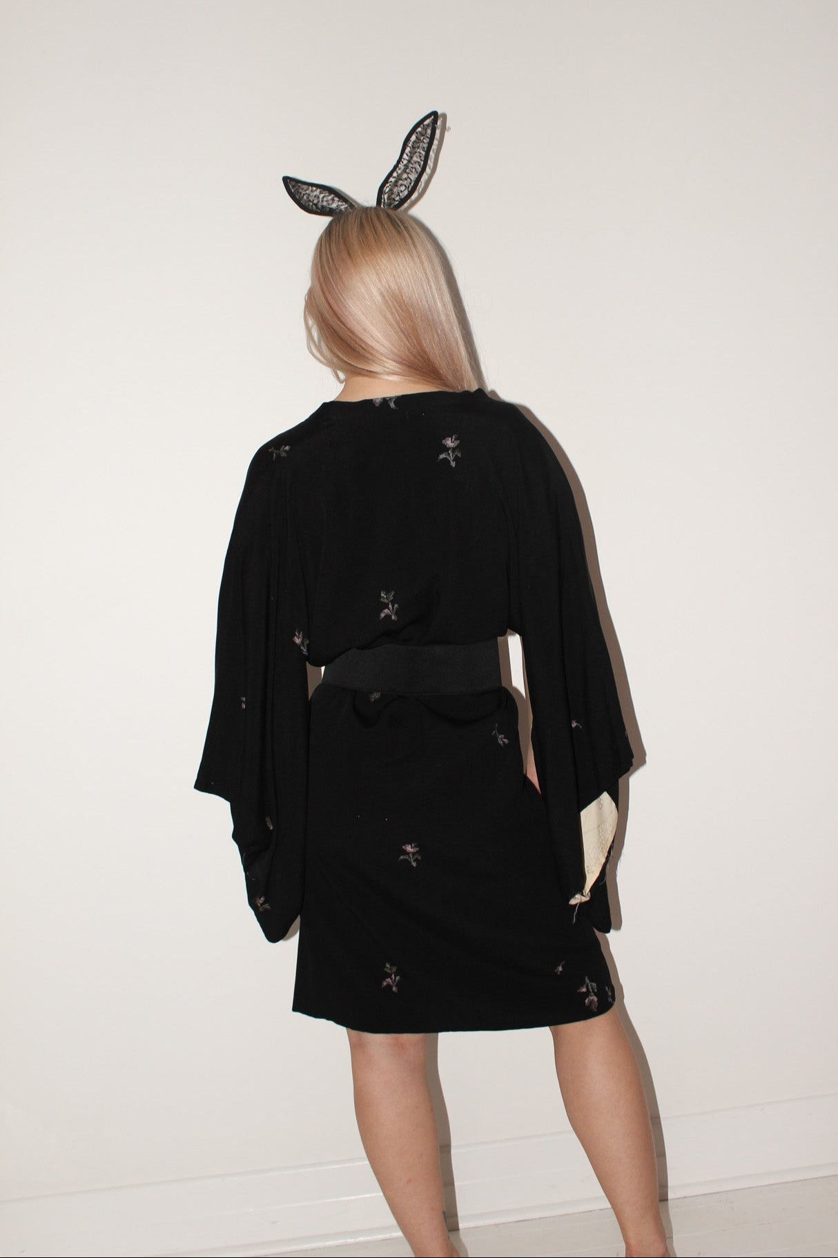 Vintage <br> 70's floral print black silk kimono