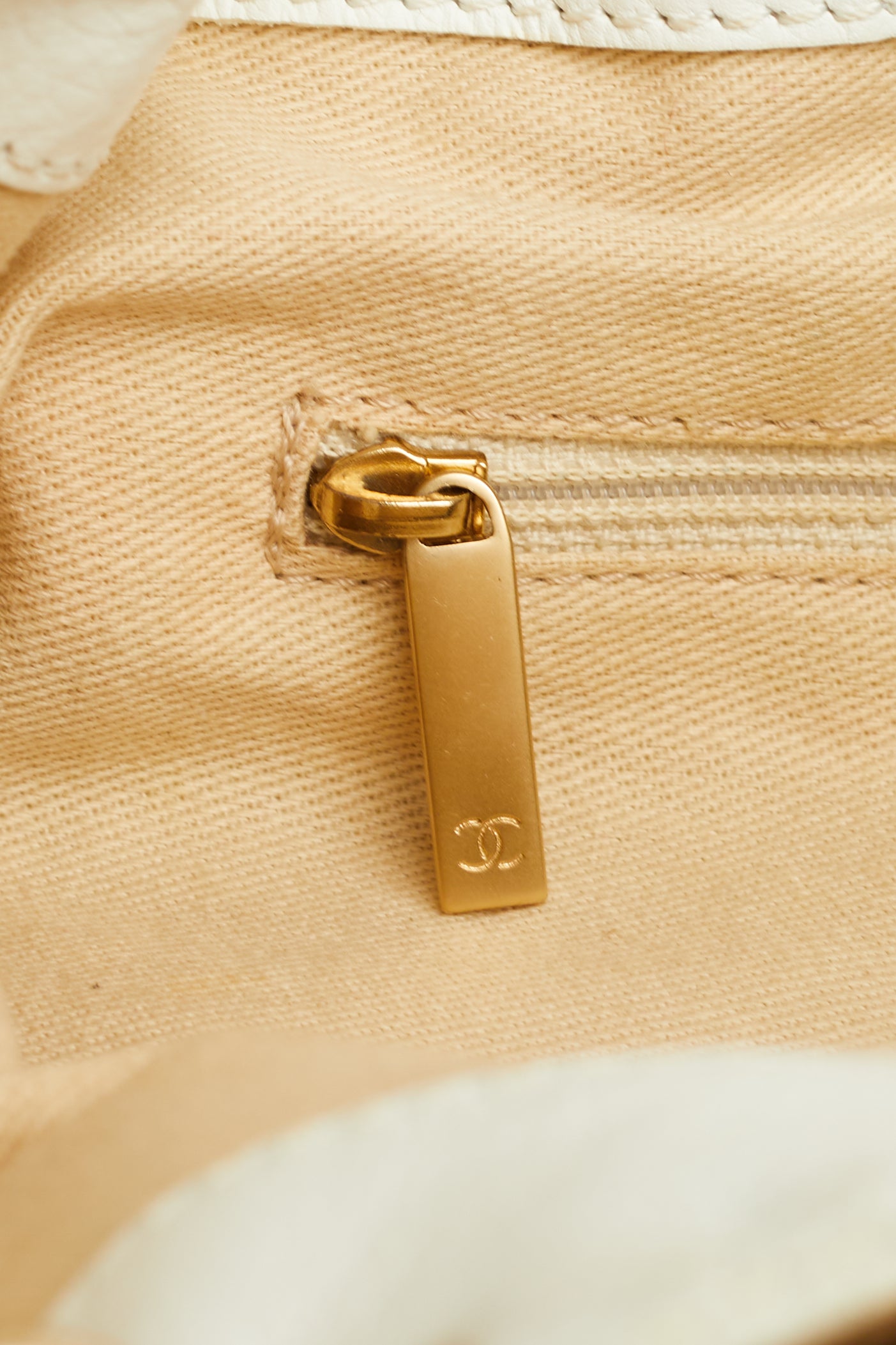 Chanel <br> Canvas Olsen logo shoulder bag with chain straps
