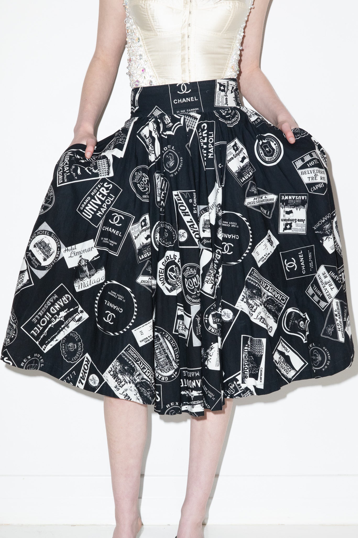 Chanel <br> S/S 1989 campaign runway Grand Hotel print full skirt