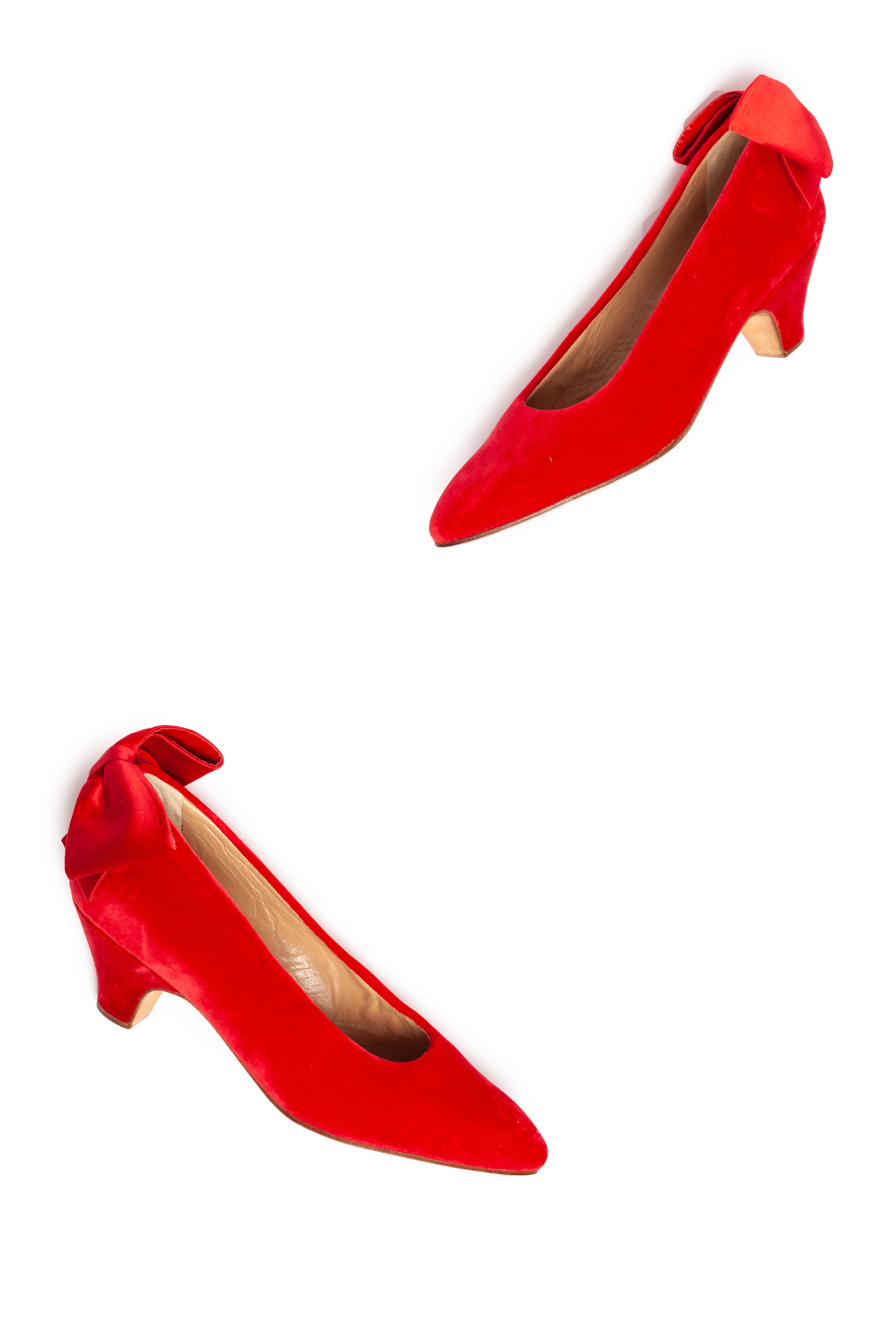 Maud Frizon <br> 1980's velvet low heel pumps with satin bows
